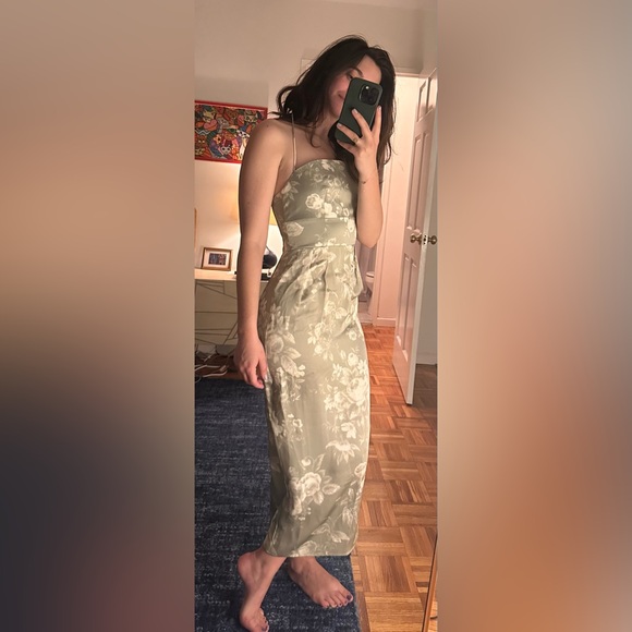 NEW Reformation Satin Midi Dress in Vendela Green|. I’m 5’4’’. Wore at home only - Picture 1 of 4